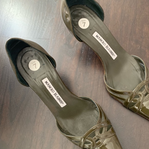 Manolo Blahnik Patent Heels - Picture 3 of 7